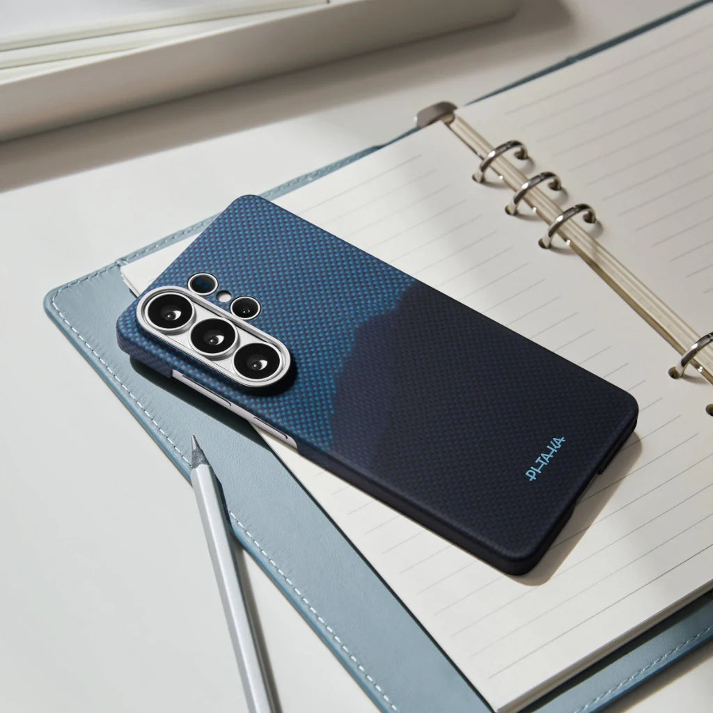 Trendy Carbon Texture Case
