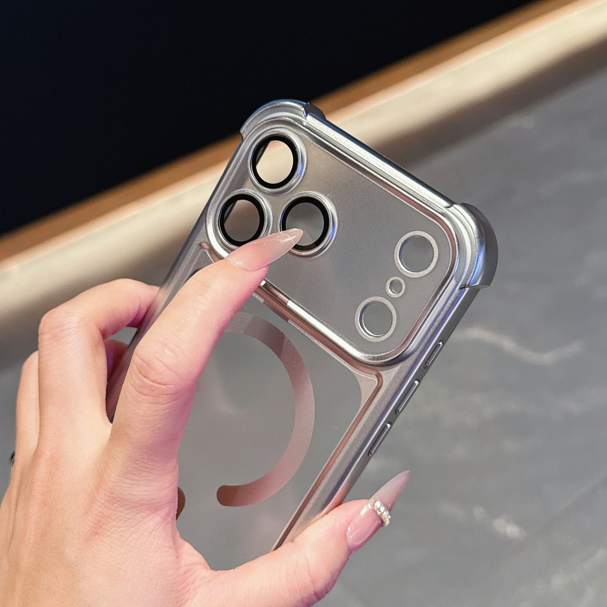 Strong Anti-Fingerprint Matte Magnetic Case